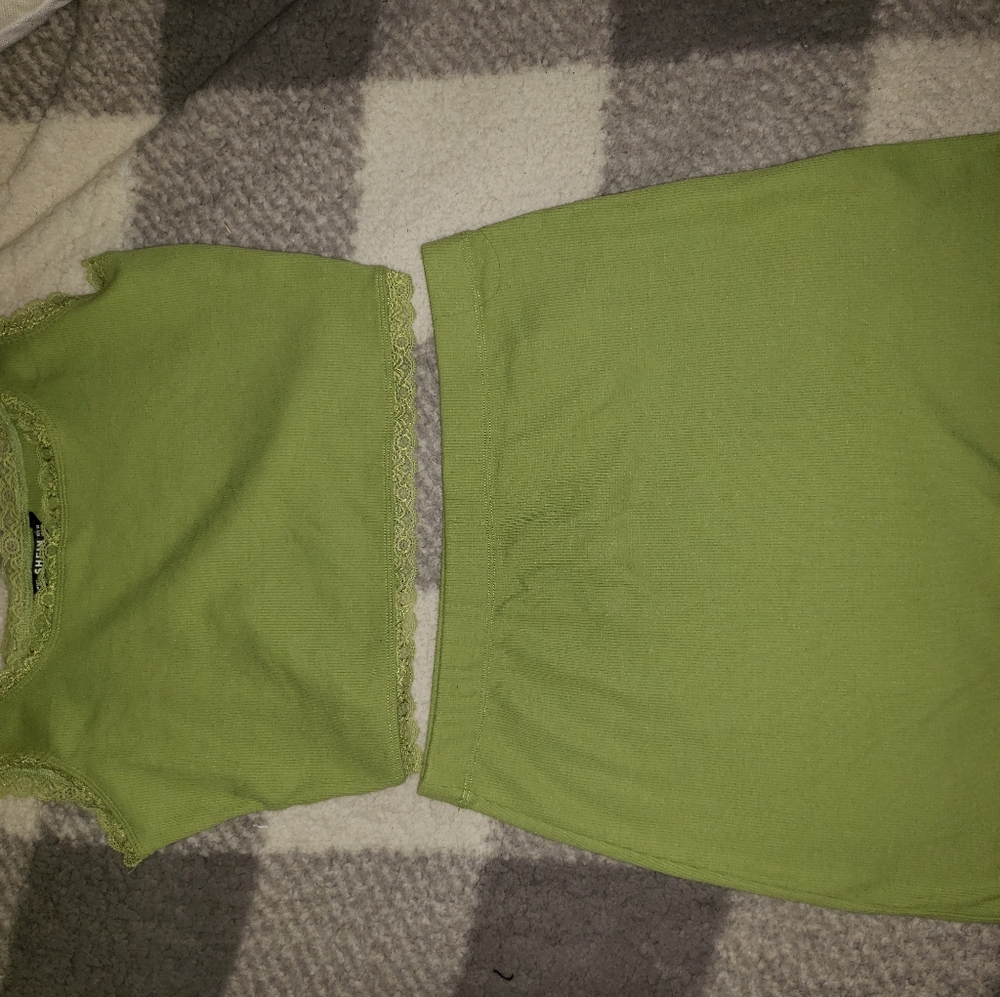 2 skirt and top sets